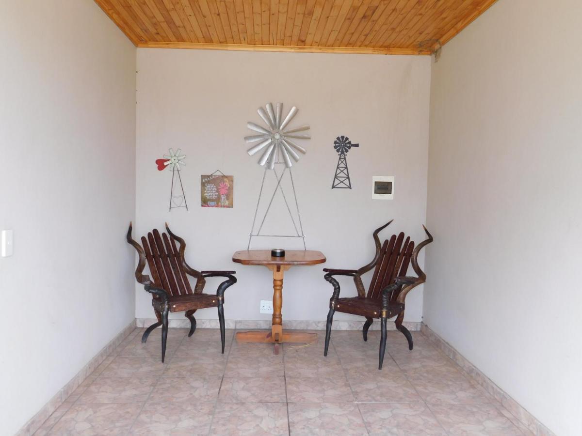 Meteorite Rest Camp Ξενοδοχείο Grootfontein Εξωτερικό φωτογραφία