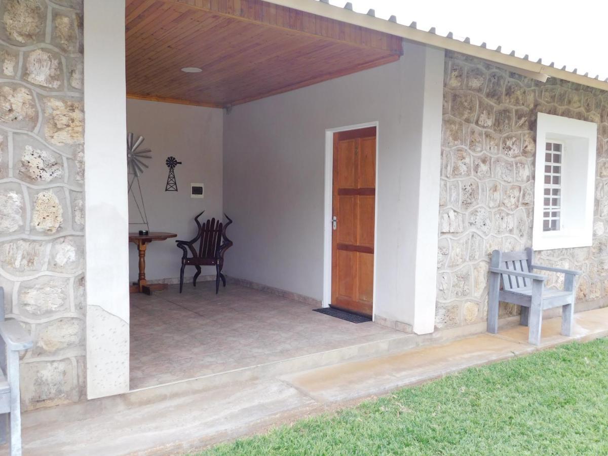 Meteorite Rest Camp Ξενοδοχείο Grootfontein Εξωτερικό φωτογραφία